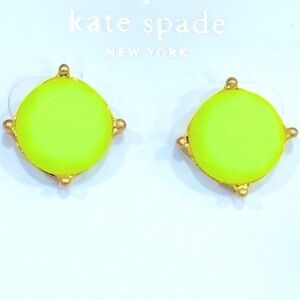 KATE SPADE NEW YORK ♠️ Neon yellow square stud earrings